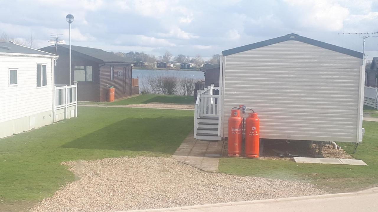 Ksr Hot Tub Holiday Home At Tattershall Lakes 외부 사진