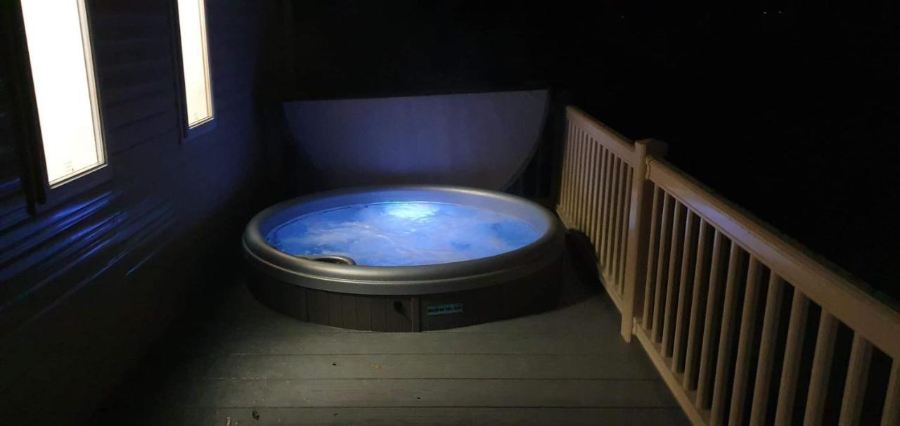 Ksr Hot Tub Holiday Home At Tattershall Lakes 외부 사진